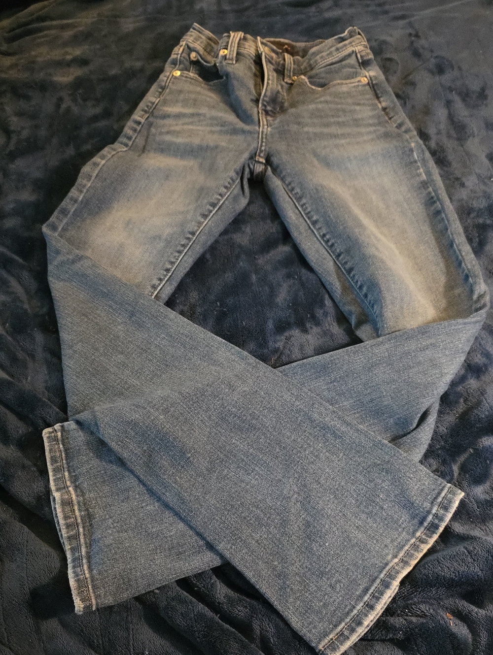 Lucky Brand Women's Faded Blue Flare Jeans